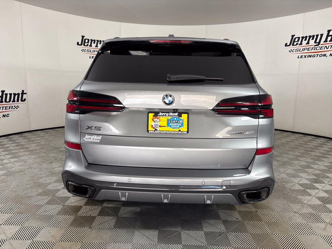 Used 2025 BMW X5 sDrive40i w/ M Sport Package RWD image 5