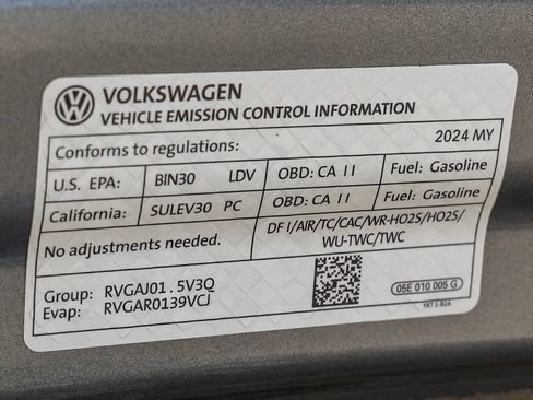 Used 2024 Volkswagen Jetta SE FWD image 31