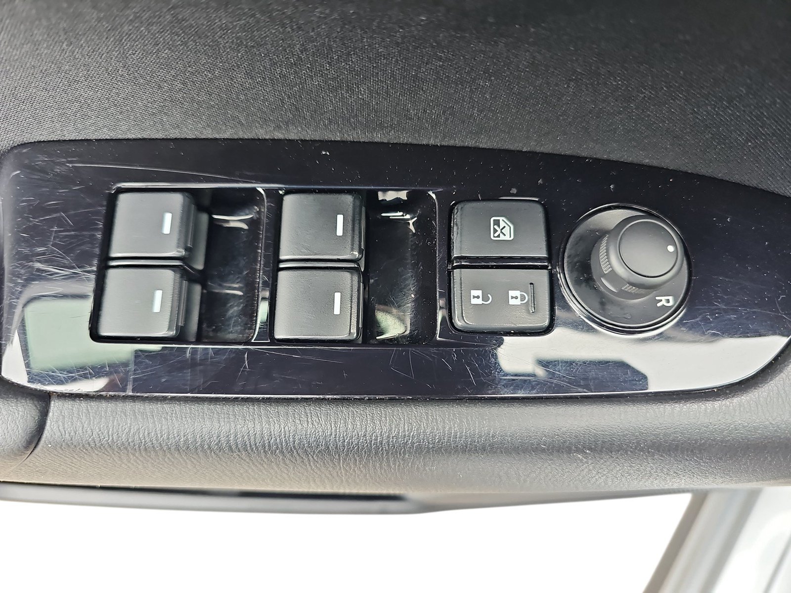 Used 2019 MAZDA CX-5 Sport FWD image 24