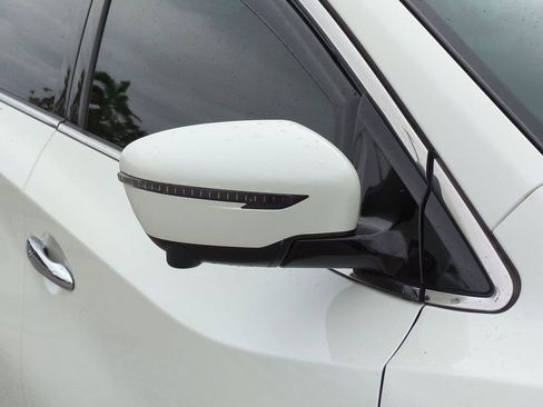 Used 2020 Nissan Murano Platinum w/ Cargo Package image 12