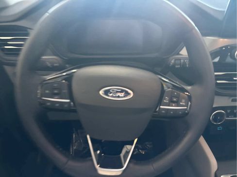 Certified 2023 Ford Escape Active AWD/4WD image 5