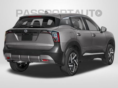 Used 2026 Nissan Kicks SV w/ SV Premium Package AWD/4WD image 2