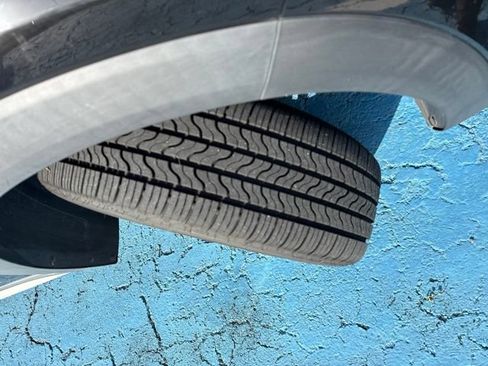 Certified 2021 Hyundai Tucson Limited FWD image 10