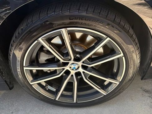 Used 2019 BMW 330i Sedan w/ Premium Package RWD image 5