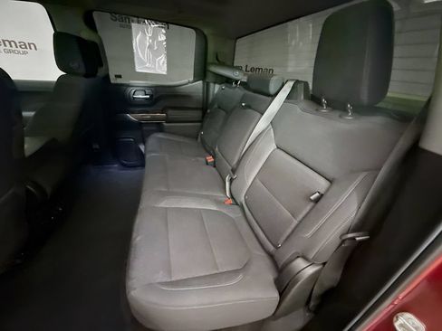 Used 2022 Chevrolet Silverado 1500 RST AWD/4WD image 25