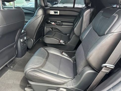 Used 2022 Ford Explorer ST w/ Equipment Group 401A AWD/4WD image 15