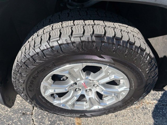 Used 2022 GMC Sierra 1500 SLE w/ Preferred Package AWD/4WD image 21