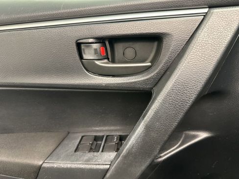 Used 2014 Toyota Corolla L FWD image 22