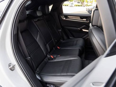 New 2026 Porsche Cayenne Turbo image 98