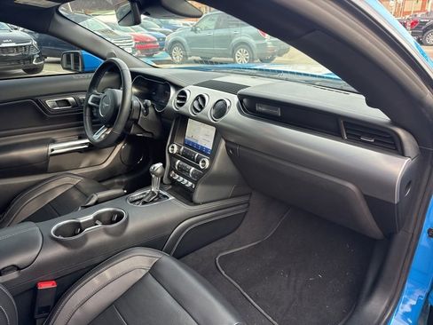 Used 2022 Ford Mustang GT Premium w/ Equipment Group 401A image 9