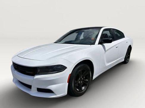 Used 2022 Dodge Charger SXT RWD image 3