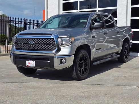 Used 2019 Toyota Tundra SR5 w/ SR5 Upgrade Package RWD image 6