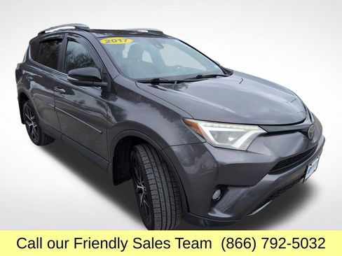 Used 2017 Toyota RAV4 SE image 9