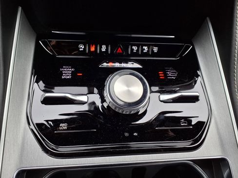 New 2026 Jeep Grand Wagoneer Limited image 14