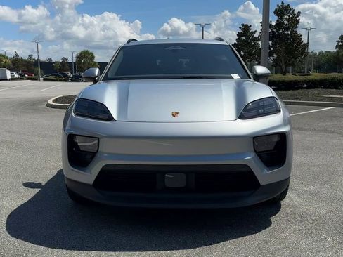 New 2025 Porsche Macan Electric image 3