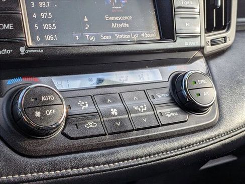 Used 2018 Toyota RAV4 XLE image 14