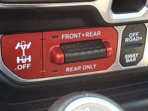 Used 2023 Jeep Gladiator Rubicon w/ LED Lighting Group AWD/4WD image 25