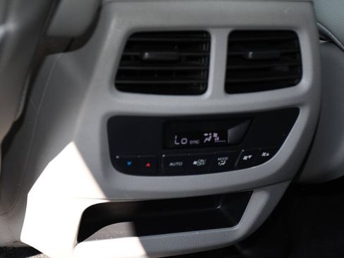Used 2018 Honda Pilot EX-L image 19