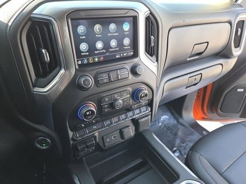 Used 2022 Chevrolet Silverado 1500 LT Trail Boss w/ LT Trail Boss Premium Package image 38