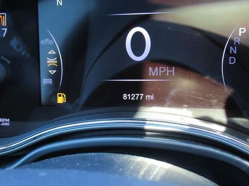 Used 2020 Jeep Grand Cherokee Limited w/ Luxury Group II image 32