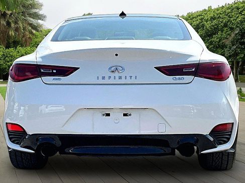Used 2018 INFINITI Q60 3.0t Luxe image 8