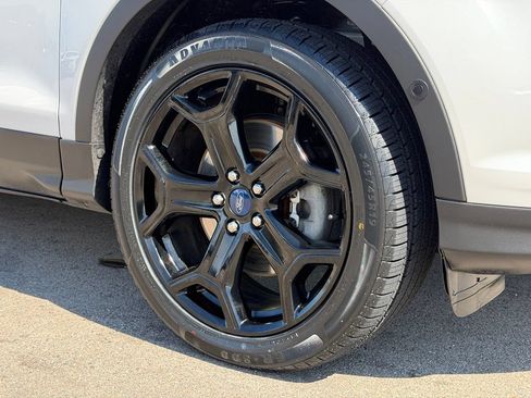 Used 2019 Ford Escape Titanium AWD/4WD image 26
