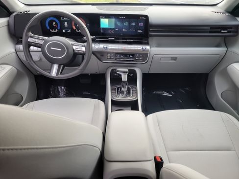Used 2025 Hyundai Kona SEL FWD image 15