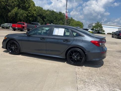 Used 2024 Honda Civic Sport image 6