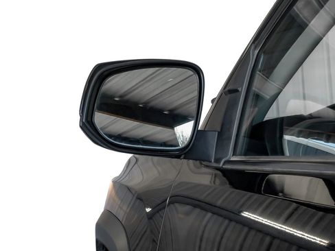 Used 2023 Toyota Tacoma SR5 w/ Trail Edition image 39