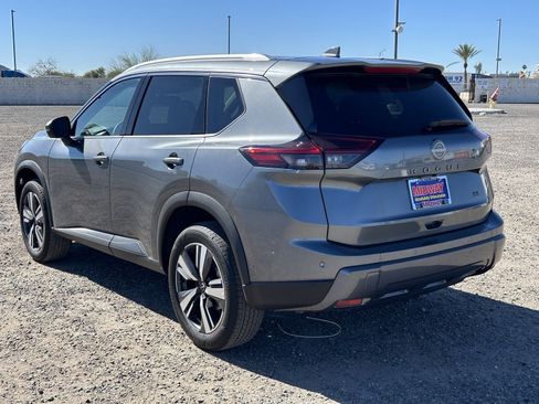 Certified 2026 Nissan Rogue SL image 7