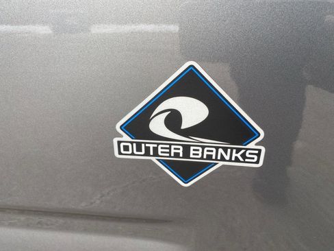 Used 2024 Ford Bronco Sport Outer Banks w/ Tech Package image 10