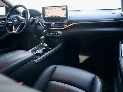 Used 2023 Nissan Altima 2.0 SR image 37
