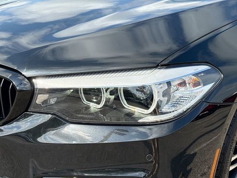 Used 2020 BMW 540i xDrive w/ M Sport Package image 9