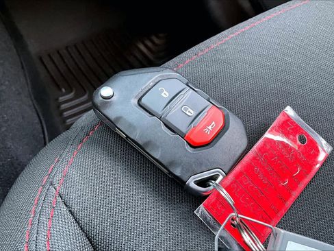 Used 2020 Jeep Wrangler Rubicon image 15