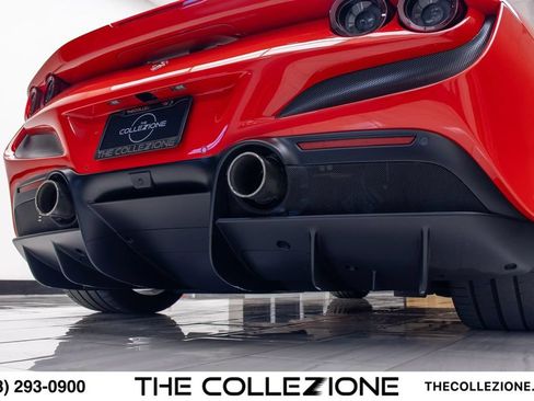 Used 2022 Ferrari F8 Tributo RWD image 29