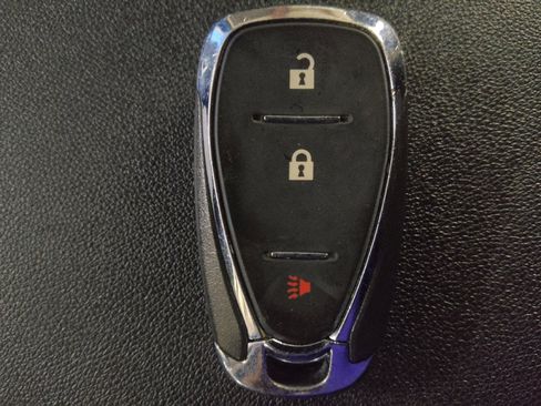 Used 2021 Chevrolet Equinox LT image 32