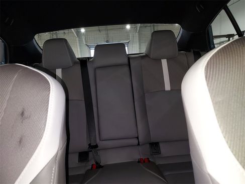 Used 2025 Toyota Camry XLE image 13