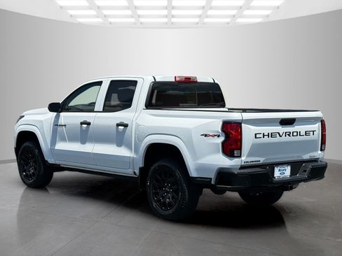Used 2025 Chevrolet Colorado W/T w/ WT Custom Package AWD/4WD image 6
