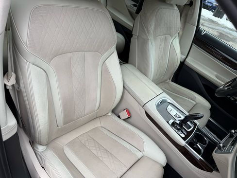 Used 2016 BMW 750i xDrive 4dr Sdn 750i xDrive AWD image 9