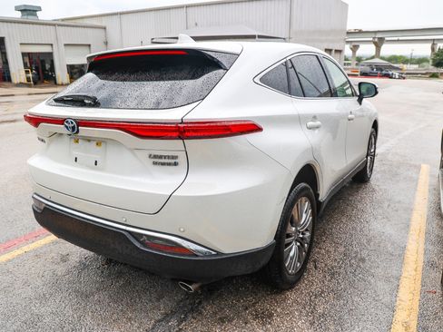 Used 2021 Toyota Venza Limited w/ Advanced Technology Package AWD/4WD image 7