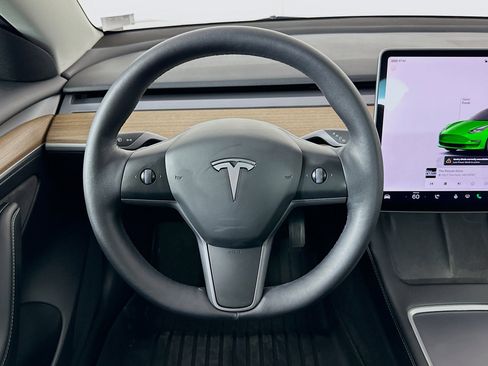 Used 2023 Tesla Model 3 Standard Range RWD image 16