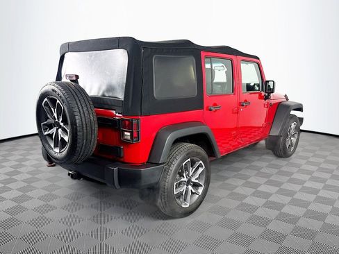 Used 2017 Jeep Wrangler Unlimited Sport w/ Mopar Black Appearance Group AWD/4WD image 7