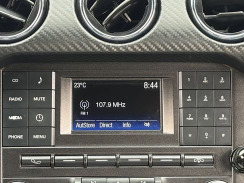 Used 2016 Ford Mustang Convertible image 18