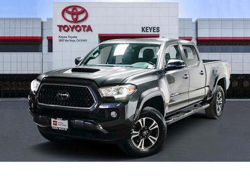 Used 2019 Toyota Tacoma TRD Sport w/ Technology Package image 1