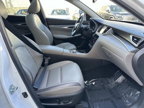 Certified 2023 INFINITI QX50 Luxe image 36