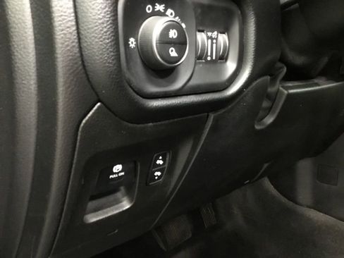 Used 2019 RAM 1500 Sport image 10