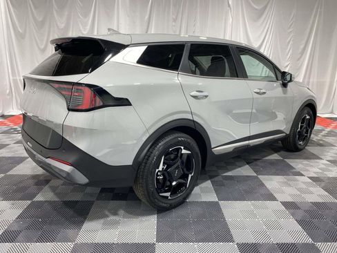 New 2026 Kia Sportage EX FWD image 4