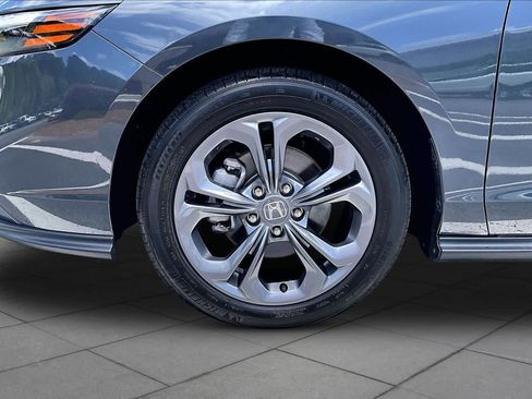 Used 2023 Honda Accord EX image 11