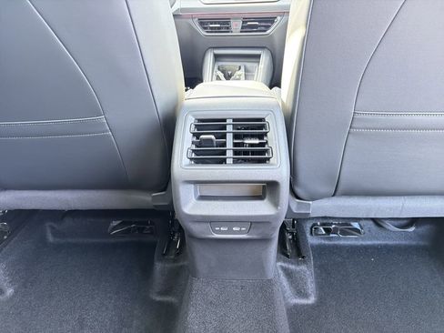 New 2026 Volkswagen Tiguan SE R-Line FWD image 21