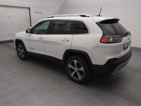 Used 2019 Jeep Cherokee Limited image 3